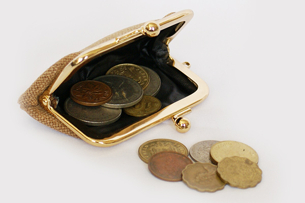 麻製　小銭・印鑑入れ 小銭や小物入れとして使えます。