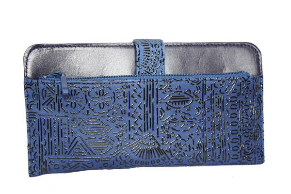 エジプト柄　印伝　単束長財布 ブルー